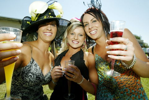 Albury Racing Club January Race Day - Darwin Holiday 0