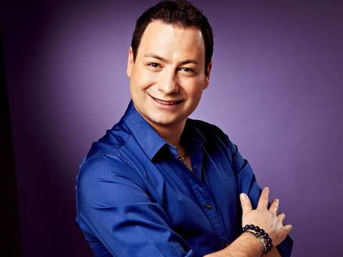 Psychic Medium Mitchell Coombes - Darwin Holiday 0