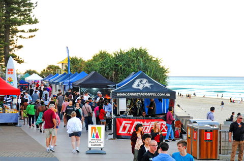 Surfers Paradise Beachfront Markets - Darwin Holiday 1