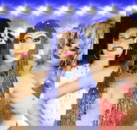 Les Divas An All Male Revue - Darwin Holiday