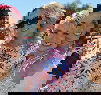 Lockhart Picnic Races - Darwin Holiday