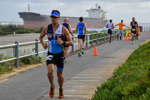 Sparke Helmore Newcastle City Triathlon - Darwin Holiday 0