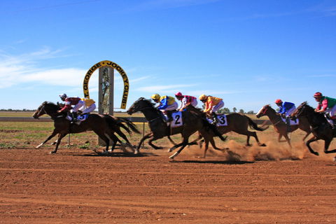 St George Cup Race - Darwin Holiday 0