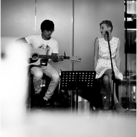 The Logan Duo - Darwin Holiday 0