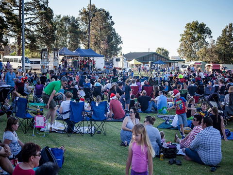 Yass Community Christmas Carols - Darwin Holiday 0