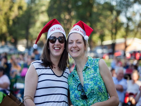 Yass Community Christmas Carols - Darwin Holiday 1