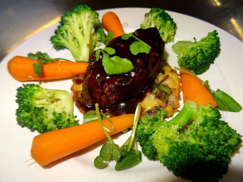 Avanti Pizzeria - Darwin Holiday 0