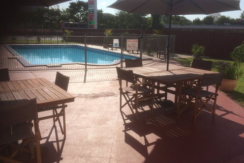 Ambassador Motel - Darwin Holiday 1