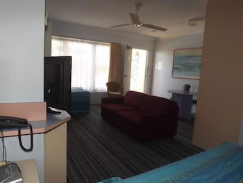 Golden Sands Motor Inn Forster - Darwin Holiday 5