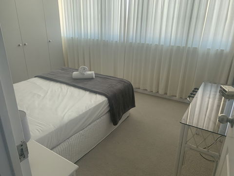 Beachfront Towers - Darwin Holiday 3