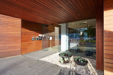 Melbourne Dandenong Central Apartment - Darwin Holiday 0