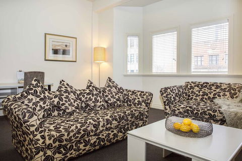 Collins Hotel - Darwin Holiday 7