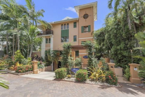 Martinique On Macrossan - Darwin Holiday 0