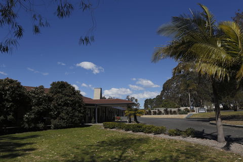 Coachman's Eden - Darwin Holiday 1