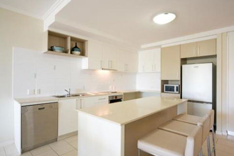 Summit Apartments Airlie Beach - Darwin Holiday 6