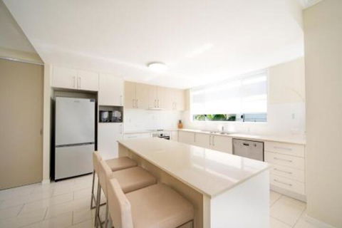 Summit Apartments Airlie Beach - Darwin Holiday 1