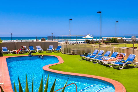 Breakers North Absolute Beach - Darwin Holiday 1