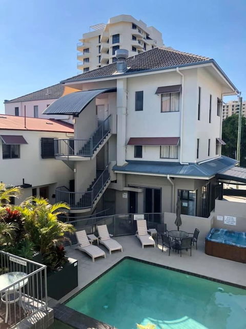 Coolum Beach Resort - Darwin Holiday 0