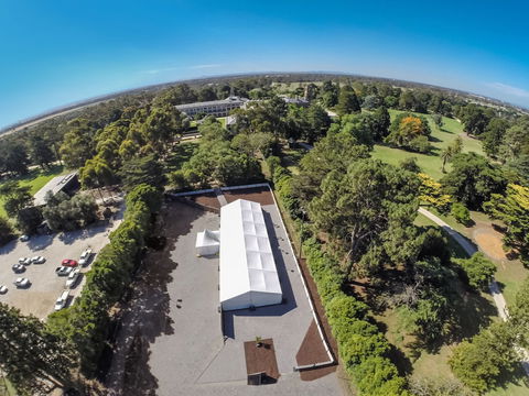 Lancemore Mansion Hotel Werribee Park - Darwin Holiday 1