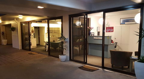 Port Stephens Motel - Darwin Holiday 1