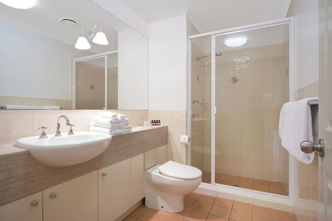 The Mediterranean Port Douglas - Darwin Holiday 7