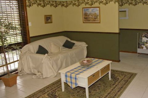 Talga Vines Vineyard Escape - Darwin Holiday 6