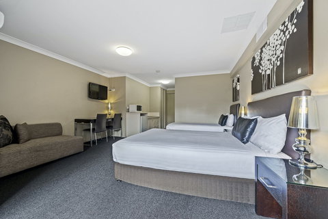 Ambassador On Ruthven - Darwin Holiday 5