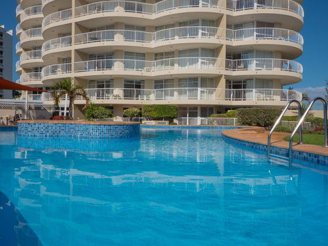 Burleigh Surf Apartments - Darwin Holiday 5