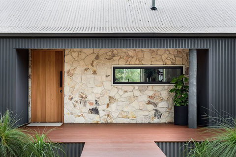 Cedars Mount View - Darwin Holiday 1