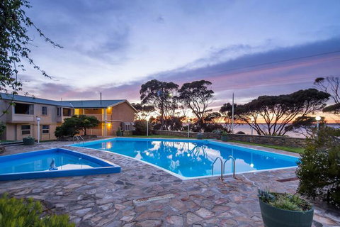 Mercure Kangaroo Island Lodge - Darwin Holiday 7