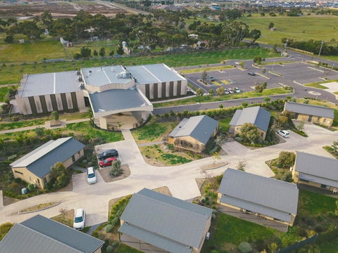 Quality Suites Point Cook Seasons 5 - Darwin Holiday 3