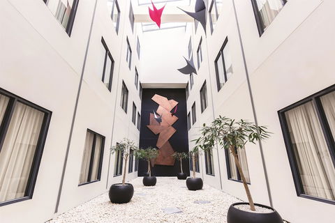 Travelodge Hotel Sydney Martin Place - Darwin Holiday 4