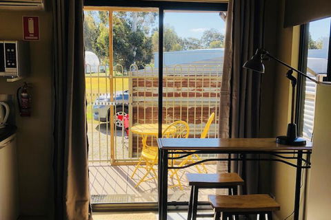 Kendenup Lodge And Cottages - Darwin Holiday 6