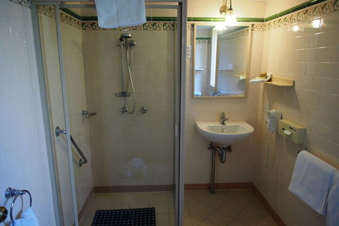 McLaren Hotel - Darwin Holiday 7