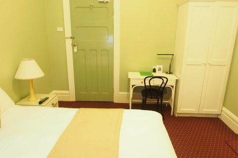 McLaren Hotel - Darwin Holiday 4