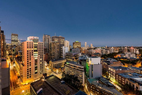Oaks Sydney Castlereagh Suites - Darwin Holiday 2
