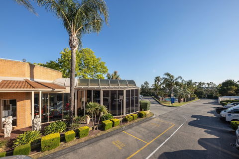 Best Western Airport Motel And Convention Centre - Darwin Holiday 3