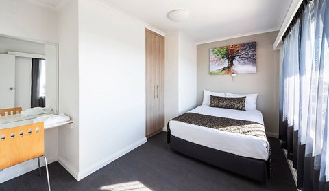Burnie Central Townhouse Hotel - Darwin Holiday 6