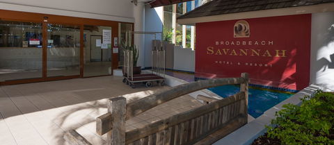 Broadbeach Savannah Hotel & Resort - Darwin Holiday 1