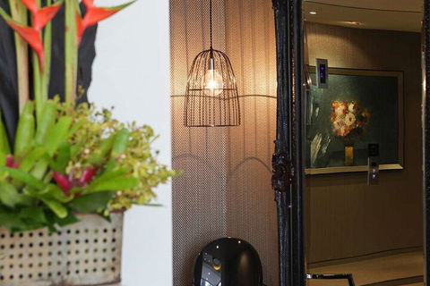 Art Series The Blackman - Darwin Holiday 5