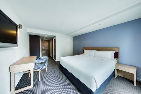 Central Studio Hotel Sydney - Darwin Holiday 4