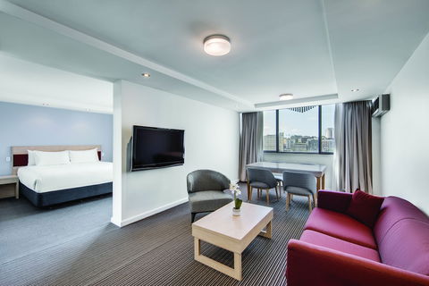 Central Studio Hotel Sydney - Darwin Holiday 3