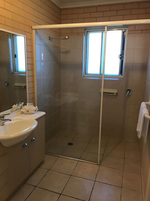 Albury Georgian Motel & Suites - Darwin Holiday 6