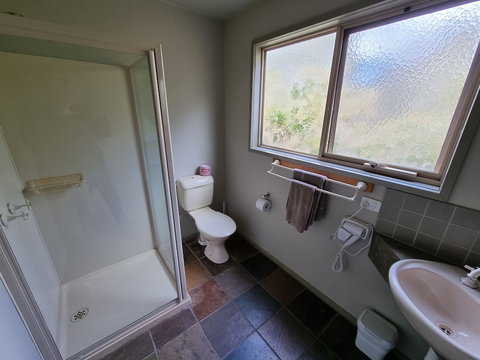 D'Altons Studios - Darwin Holiday 6