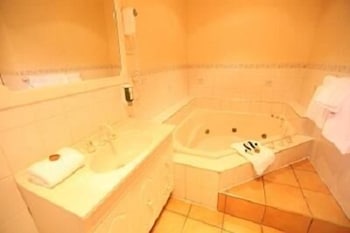 Fox And Hounds Inn - Darwin Holiday 6