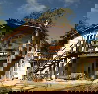 Old Leura Dairy - Darwin Holiday