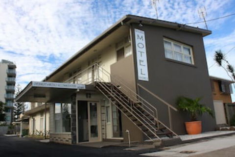 Golden Shores Airport Motel - Darwin Holiday 0