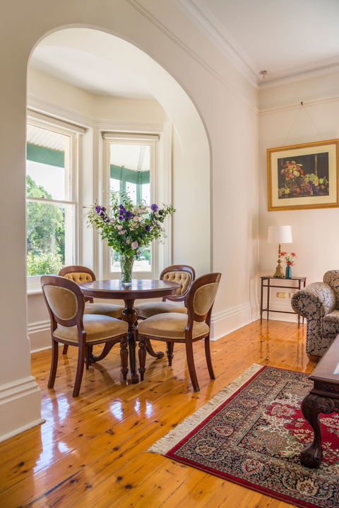 Barossa Shiraz Estate - Darwin Holiday 1