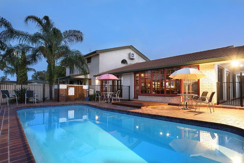 Tamworth Motor Inn & Cabins - Darwin Holiday 3