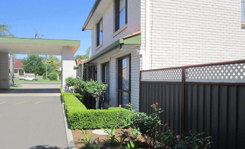 Tamworth Motor Inn & Cabins - Darwin Holiday 1